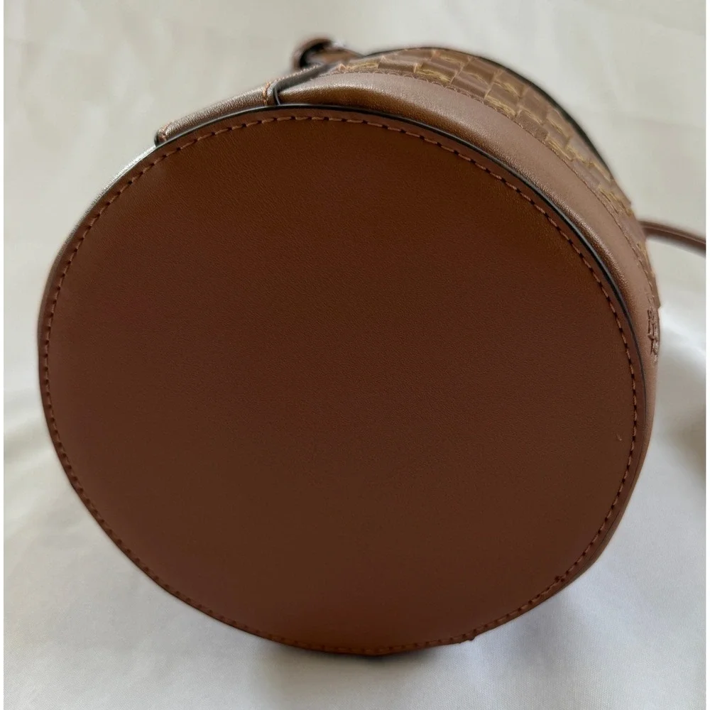 Tommy Bahama Brown Woven Straw Bucket Bag Crossbody Pineapple TQFB0264 NEW